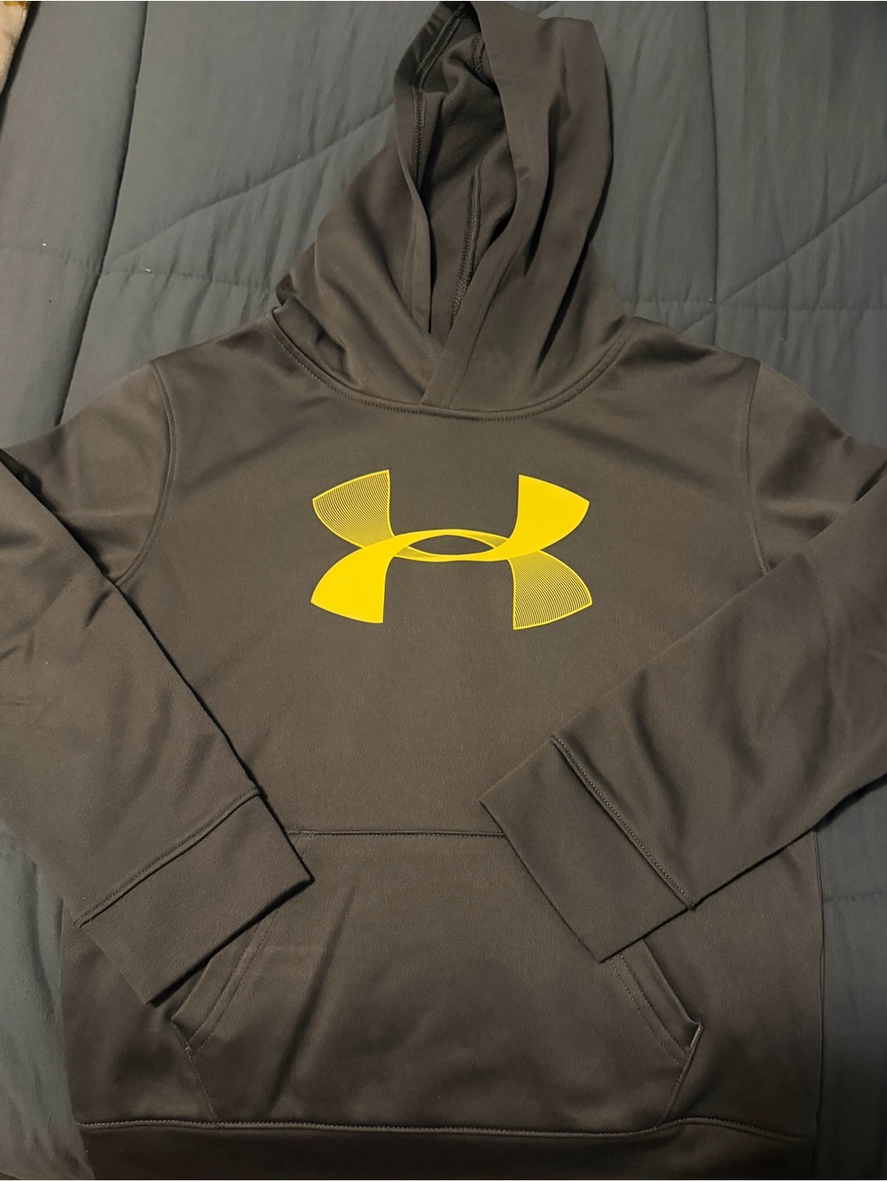 Under Armour Boys Youth Hoodie Size 7 Gray Neon Yellow Athletic Sweatshirt